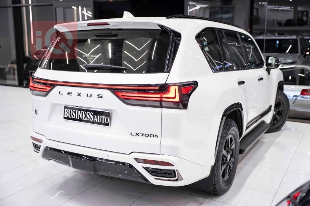 Lexus LX